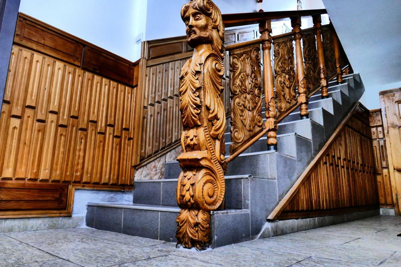 Hotel Pensiunea Roua Florilor Anina Esterno foto